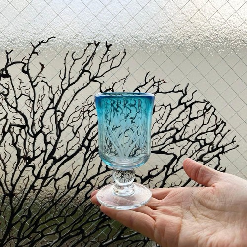 Antique period glass - ,, blue